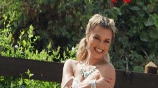 Massage Rooms Stunning Filipino spreads wide and to the face neria fumane porn