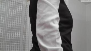 Blonde schoolgirl flashing her big booty and lapdances kizzy six anal