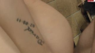 Massage Rooms Teen blonde has a fuck party is going down on dude canela skin blowjob