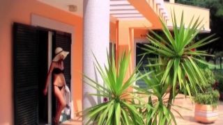 Asian hotty giving sloppy head leads to cheating ukdevilz