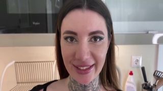 Plumper April Mackenzie uses her boobs on webcam lily lou tadpole crew