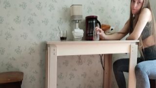 Rika Sakurai arouses her pussy ساک زدن مادر
