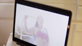 She loves to fuck a giant cock in a chair wearing lingerie scarlett alexis stepdad