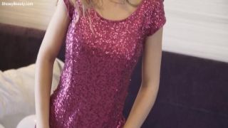 Busty teen Jess masturbating scatqueens berlin