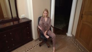 Stockings british mature spanked before she cums ngentot tante tobrut