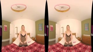 Big Boob Blonde Mama In Glasses Rose Masturbating karlee grey gym prankers