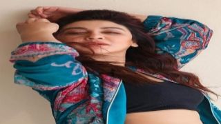 Bitch STOP - Blonde sexy teen handjob zorla tecavüz