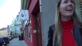 He picks up young hot chick morgan lee vr