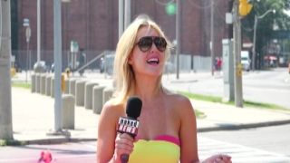 Courtney Gets A Pussy Pounding Threesome 3 girl porn