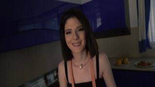 Jessie Gets Some Older Man To Blow Better catching gold digger porn