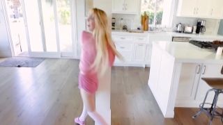licking the pussy! xxxviziporn.com presented. violet myers fan fuck
