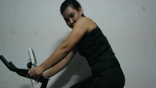 Pissing my panties - Lydia czech harem 8