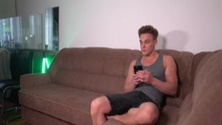Handsome spanish guy get wanked his huge cock! cherie deville gia derza