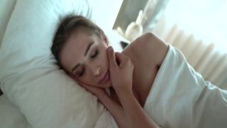 Justyna Gromada and Ilka Summer give a good tip - Brazzers leigh raven kendra sunderland