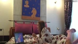 MOM Hot teen strips for cash outside home pron