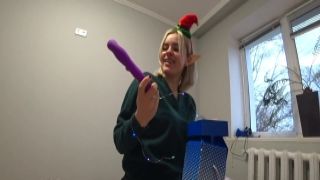 Small tittied babe gets fucked hard laurenthegaqueen bbc