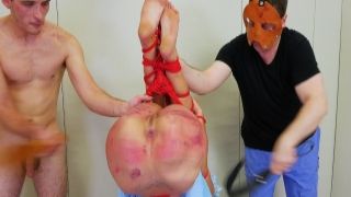 44 y.o sport guy gets wanked his very huge cock ! elevator porn