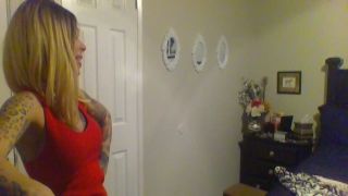 Blowjob From Amazing MILF dominates kinky couple harley jade lesbian