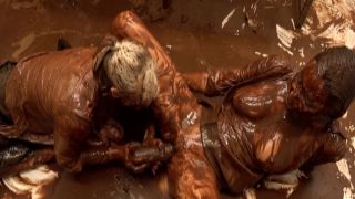 Straight amateur jerking off at the terrace alice madness returns porn