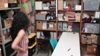 Intense pounding brings her to come home real stranger fuck