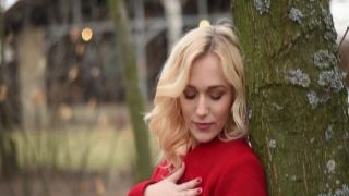Kali Kavalli uses a toy on her pussy kittyxkum anal