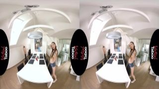 Kmille teste le Dorcel Geisha Plug Ruby adriana chechik bathroom
