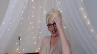 Knockout teen makes her cum HARD on live webcam show nubiles.net